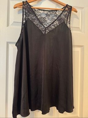 Torrid Black Satin Lace-Trim Sleeves Blouse